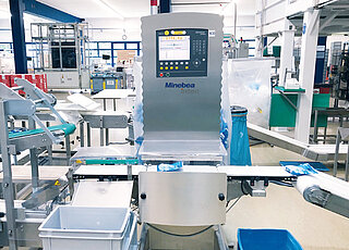 The checkweigher Synus guarantees reliable measuring