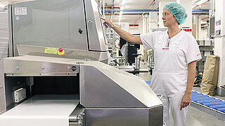 X-ray inspection system Dymond at the end of Anona’s production line