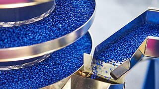 Soluzioni innovative di pesatura e ispezione per l'industria della plastica