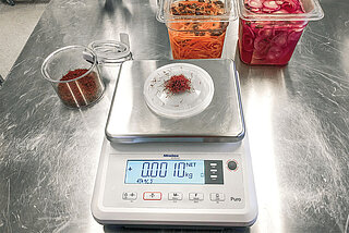 Precise weighing results save material costs